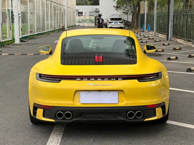 Porsche 911 — Фото автомобиля 5