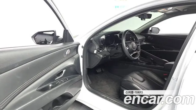 Hyundai Avante CN7 — Фото автомобиля 15