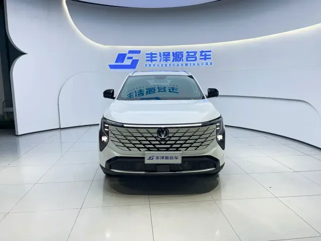 Changan CS55 Plus — Фото автомобиля 2
