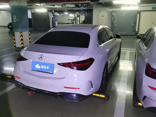 Mercedes-Benz C-Class — Фото автомобиля 3