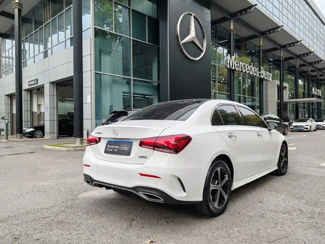 Mercedes-Benz A-Class — Фото автомобиля 3