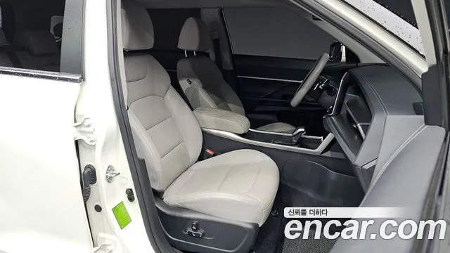 KG_Mobility_Ssangyong Torres Torres Бензин 1.5 2WD — Фото автомобиля 11