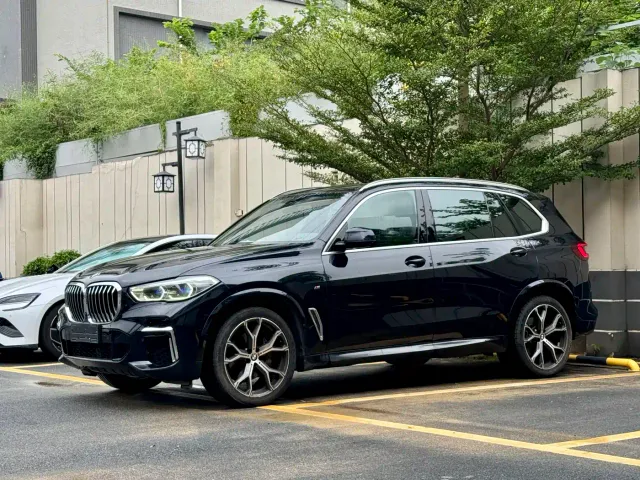 BMW X5 — Фото автомобиля 2