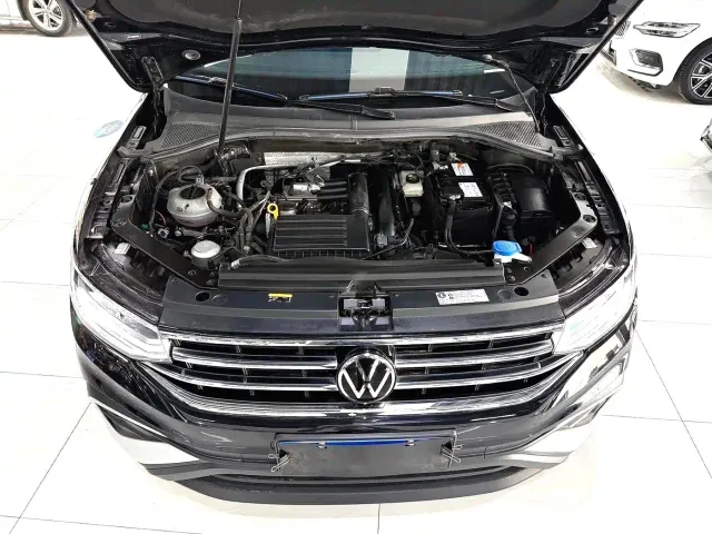 Volkswagen Tiguan L — Фото автомобиля 13