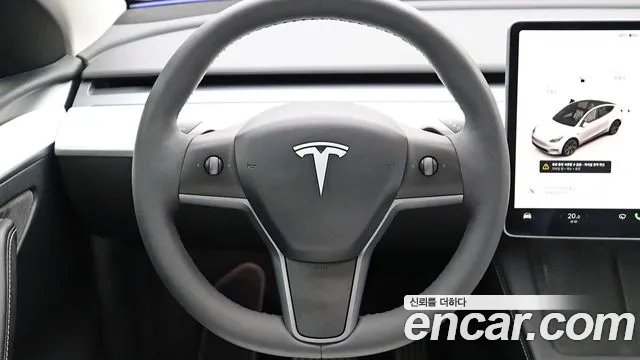 Tesla Model Y — Фото автомобиля 15