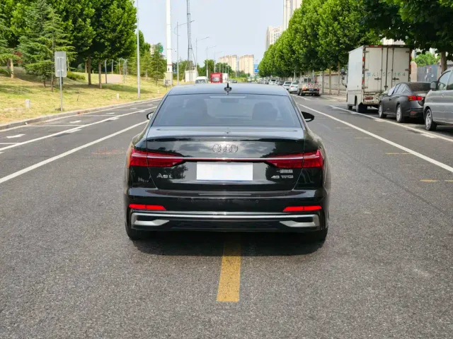 Audi A6L — Фото автомобиля 5