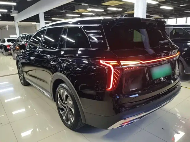 Hongqi HS7 PHEV — Фото автомобиля 4