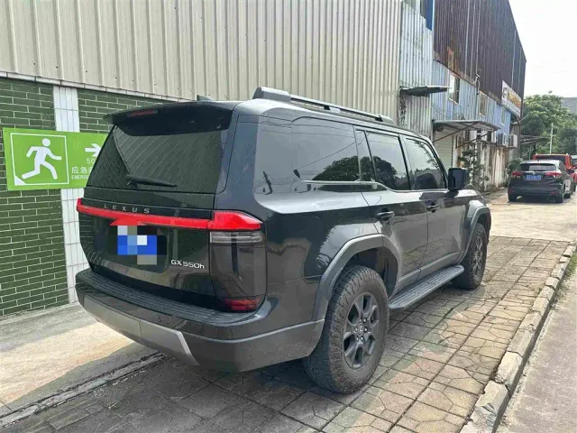 Lexus GX — Фото автомобиля 3