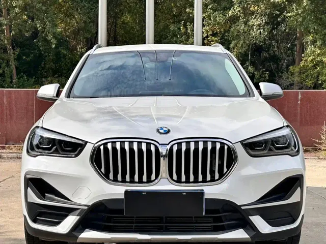 BMW X1 — Фото автомобиля 2