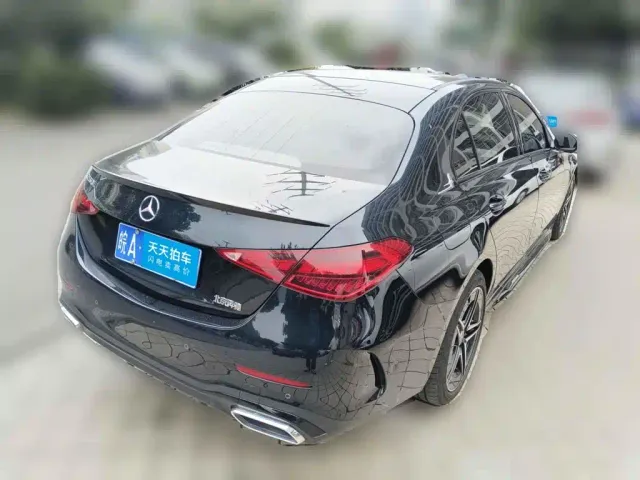 Mercedes-Benz C-Class — Фото автомобиля 2