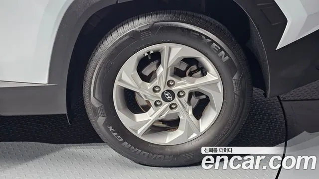 Hyundai Tucson Tucson (NX4) Бензин 1.6 турбо 2WD — Фото автомобиля 21