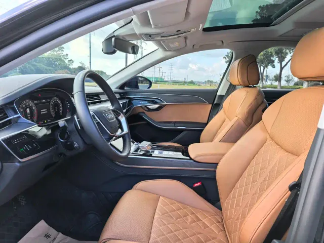 Audi A8 — Фото автомобиля 6
