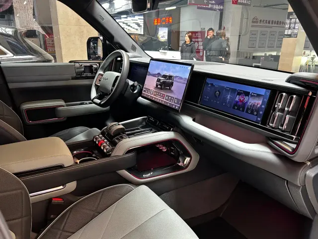 BYD FangChengBao Leopard 5 — Фото автомобиля 8