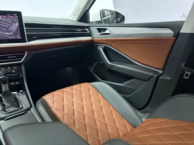 Volkswagen Sagitar — Фото автомобиля 10