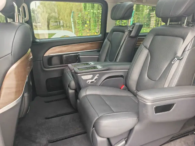 Mercedes-Benz V-Class — Фото автомобиля 8