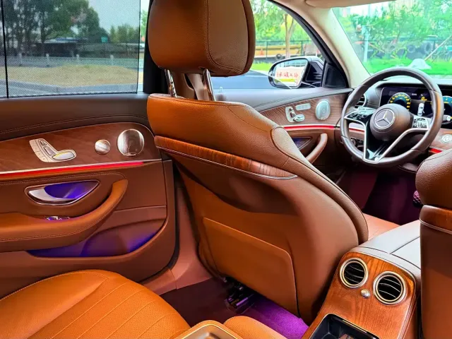 Mercedes-Benz E-Class — Фото автомобиля 8