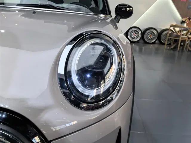 MINI Hatch — Фото автомобиля 17