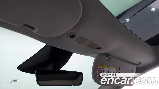 Tesla Model Y — Фото автомобиля 20