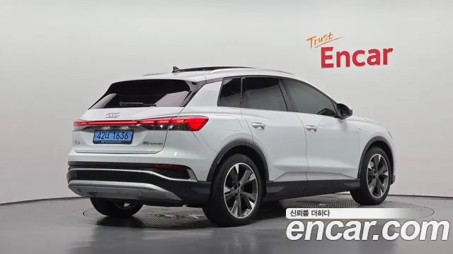 Audi Q4 e-tron F4 — Фото автомобиля 2