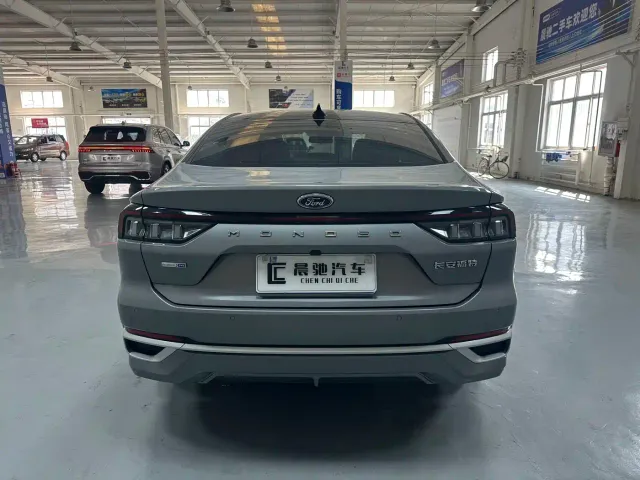 Ford Mondeo 2022 EcoBoost 245 Luxury Edition — Фото автомобиля 5