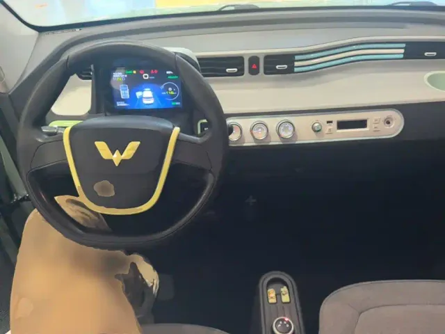 Wuling Hongguang Mini EV — Фото автомобиля 9