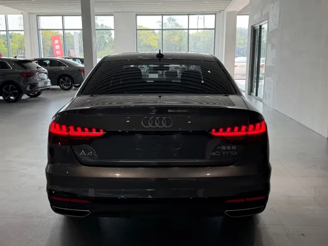 Audi A4L — Фото автомобиля 3