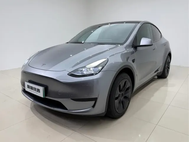 Фотография автомобиля — Tesla Model Y