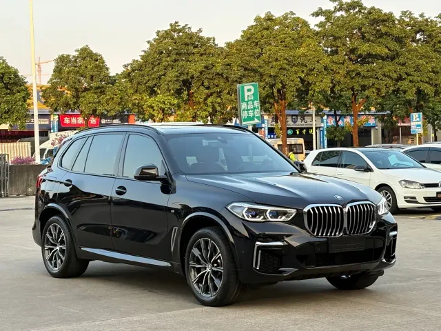 BMW X5 — Фото автомобиля 3