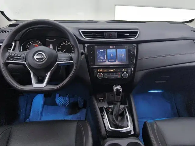 Nissan Qashqai — Фото автомобиля 12