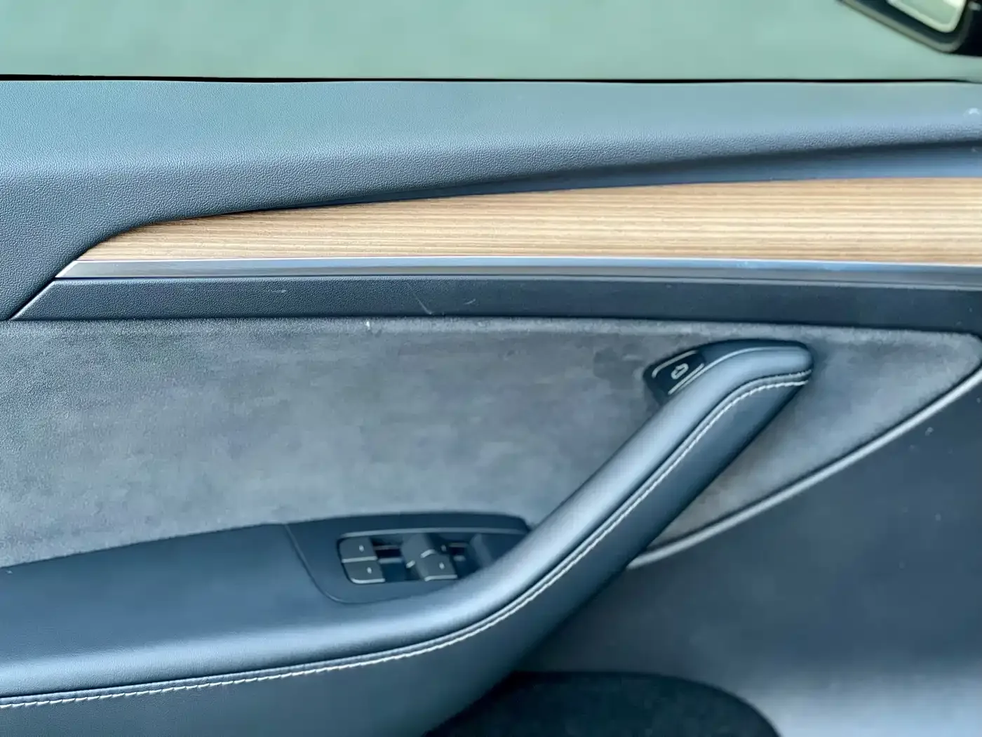 Tesla Model Y 2022 Facelift Rear-Wheel Drive Version — Фото автомобиля 20