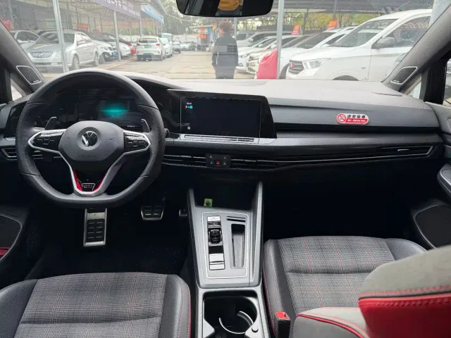 Volkswagen Golf GTI — Фото автомобиля 5