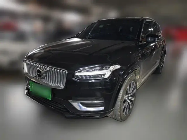 Volvo XC90 — Фото автомобиля 2