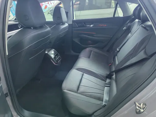 Volkswagen Passat — Фото автомобиля 9