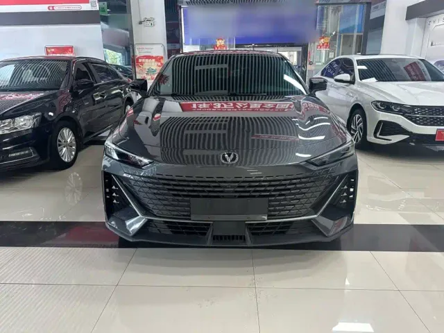 Changan UNI-V — Фото автомобиля 7