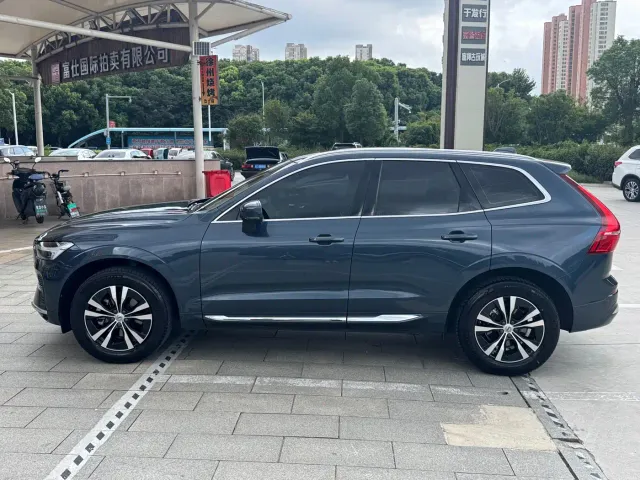 Volvo XC60 — Фото автомобиля 3