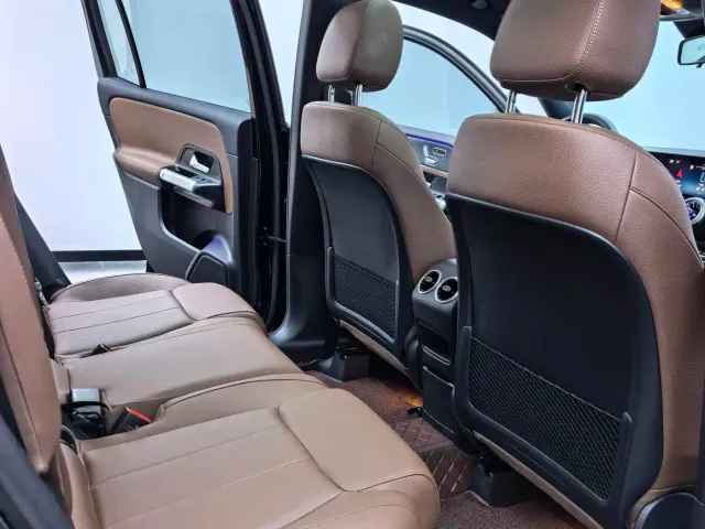 Mercedes-Benz GLB-Class — Фото автомобиля 11