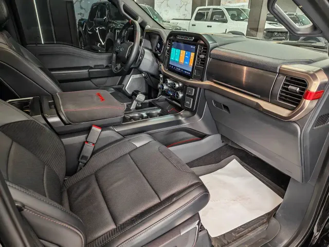 Ford F-150 Raptor — Фото автомобиля 6