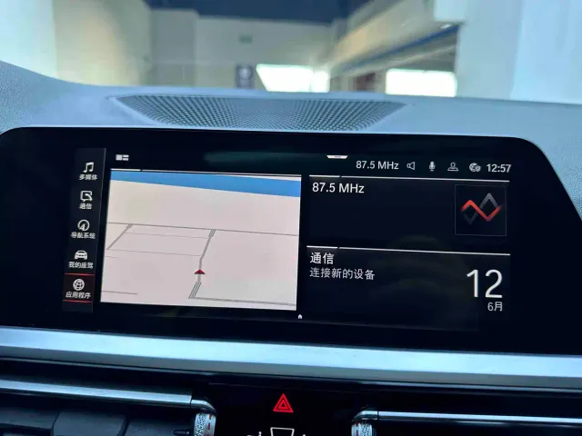 BMW 3 Series — Фото автомобиля 13