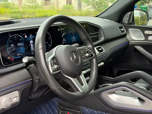 Mercedes-Benz GLE-Class — Фото автомобиля 23