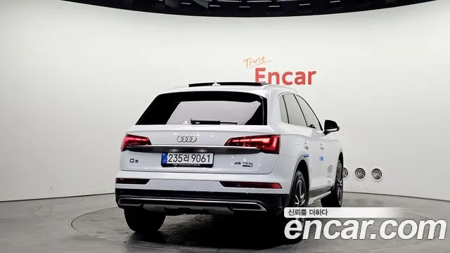 Audi Q5 45 TFSI quattro — Фото автомобиля 4
