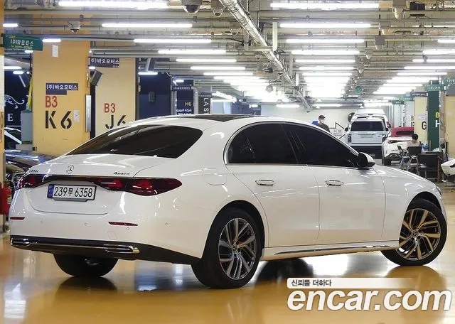 Mercedes-Benz E-Class W214 — Фото автомобиля 2