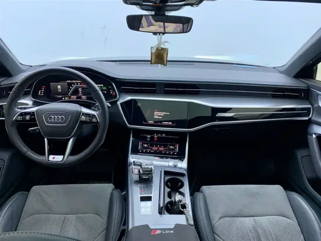 Audi A6L — Фото автомобиля 15