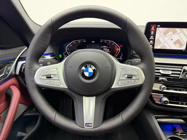 BMW 5 Series — Фото автомобиля 17