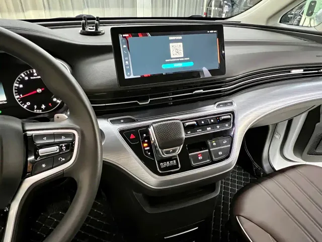 Roewe iMAX8 — Фото автомобиля 12