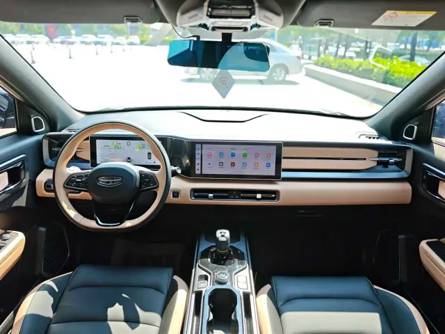 Geely ICON — Фото автомобиля 7