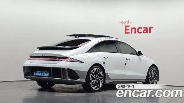 Hyundai Ioniq 6 — Фото автомобиля 2