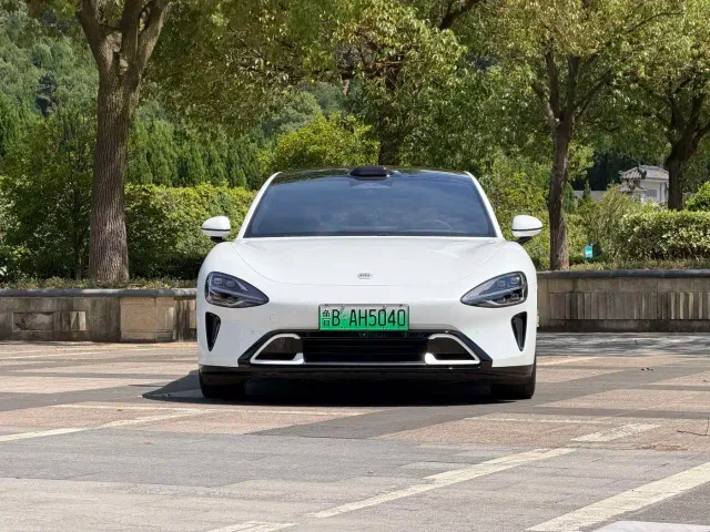 Xiaomi SU7 — Фото автомобиля 13