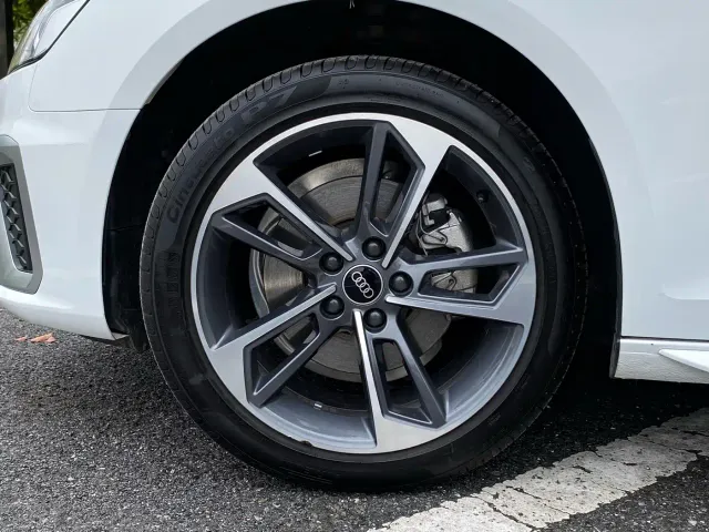 Audi A4L — Фото автомобиля 12