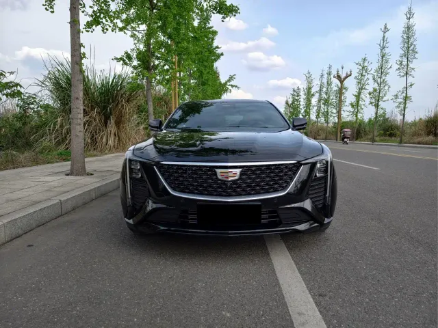 Cadillac CT5 — Фото автомобиля 2