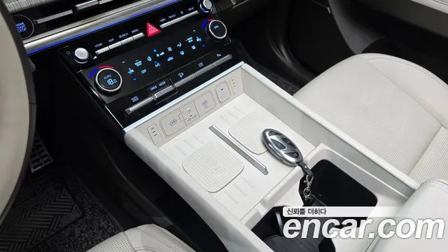 Hyundai Santa Fe MX5 — Фото автомобиля 18